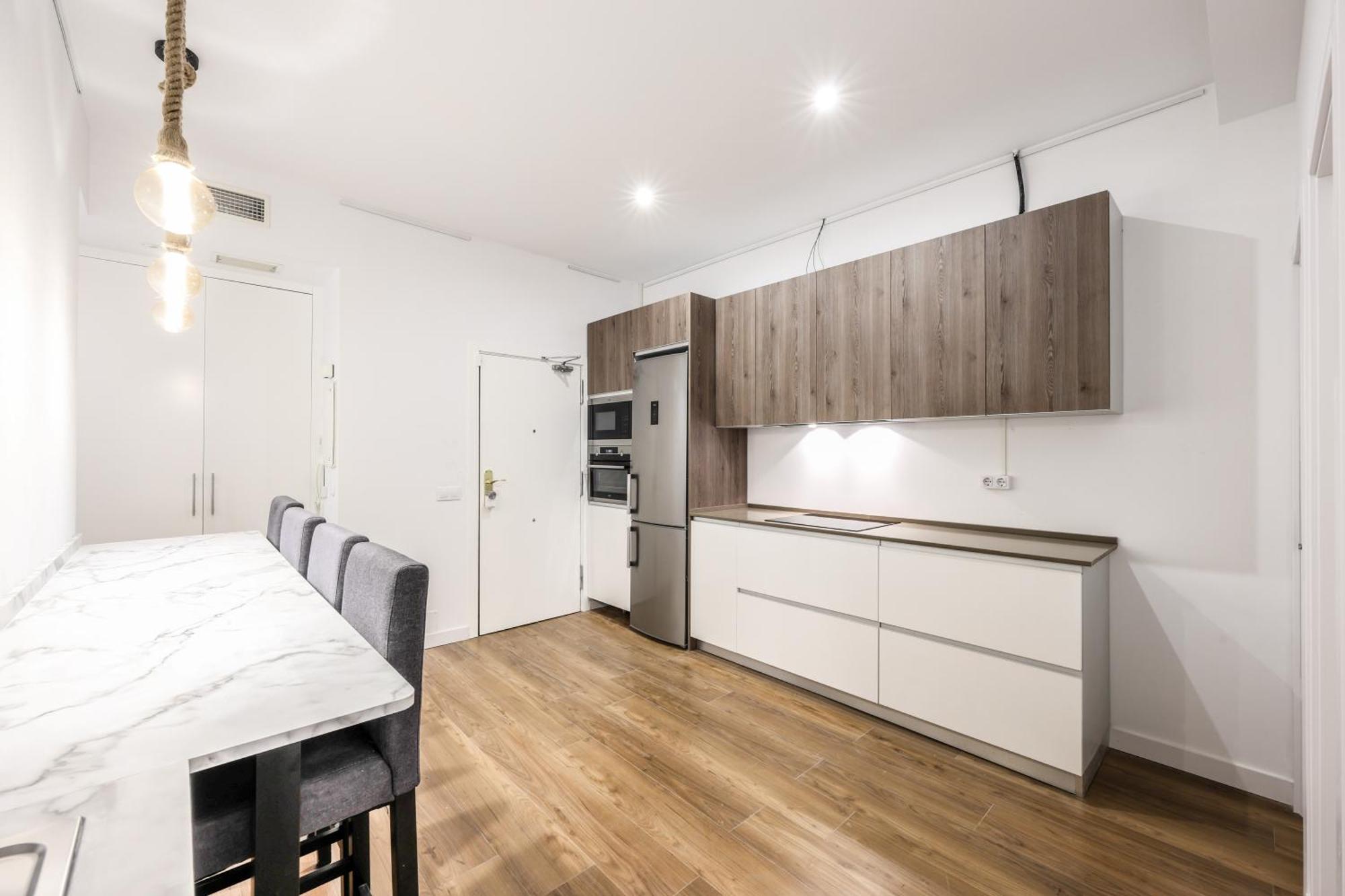 Be Coliving Madrid Centro Hotel Екстериор снимка