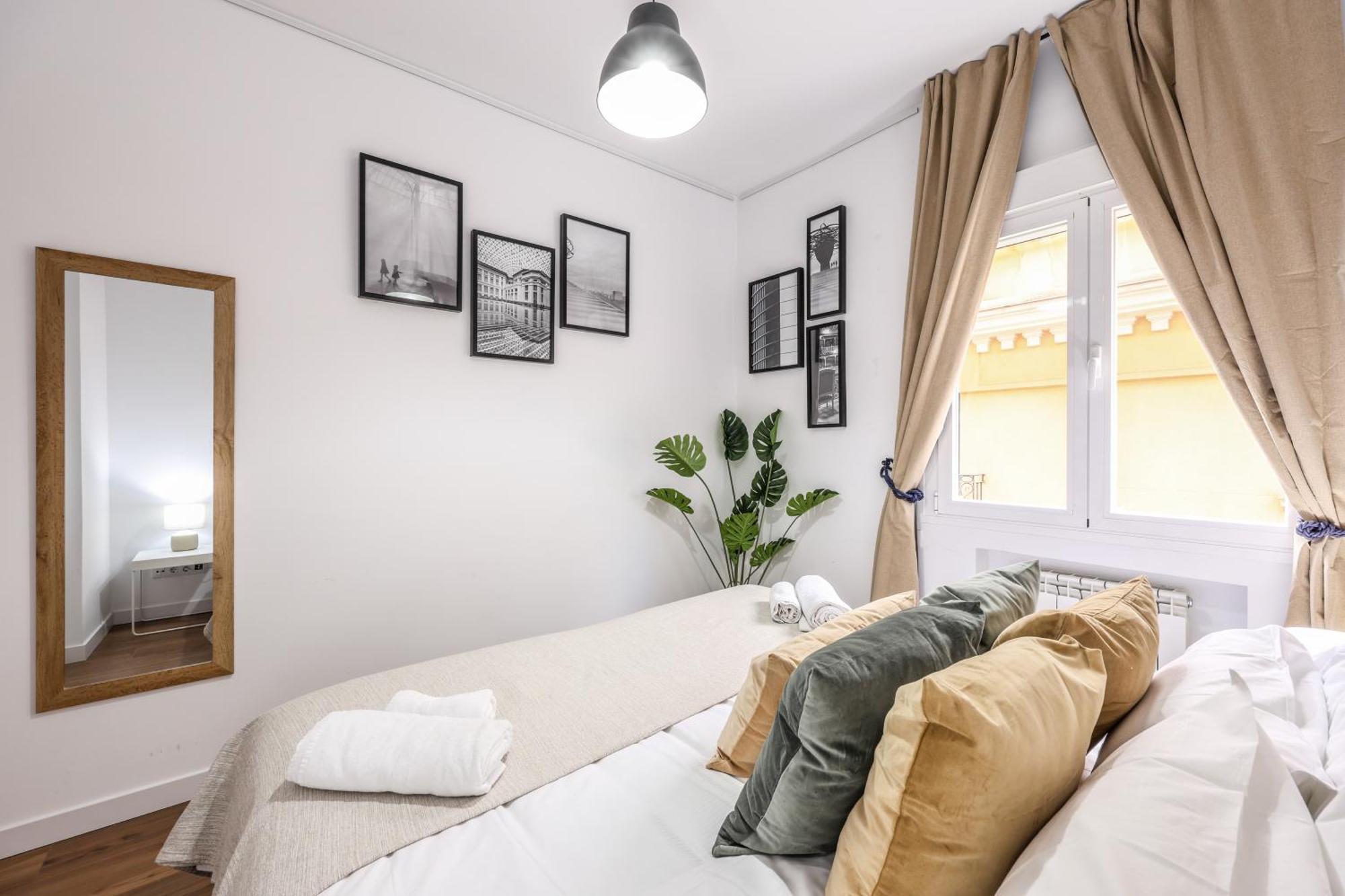 Be Coliving Madrid Centro Hotel Екстериор снимка