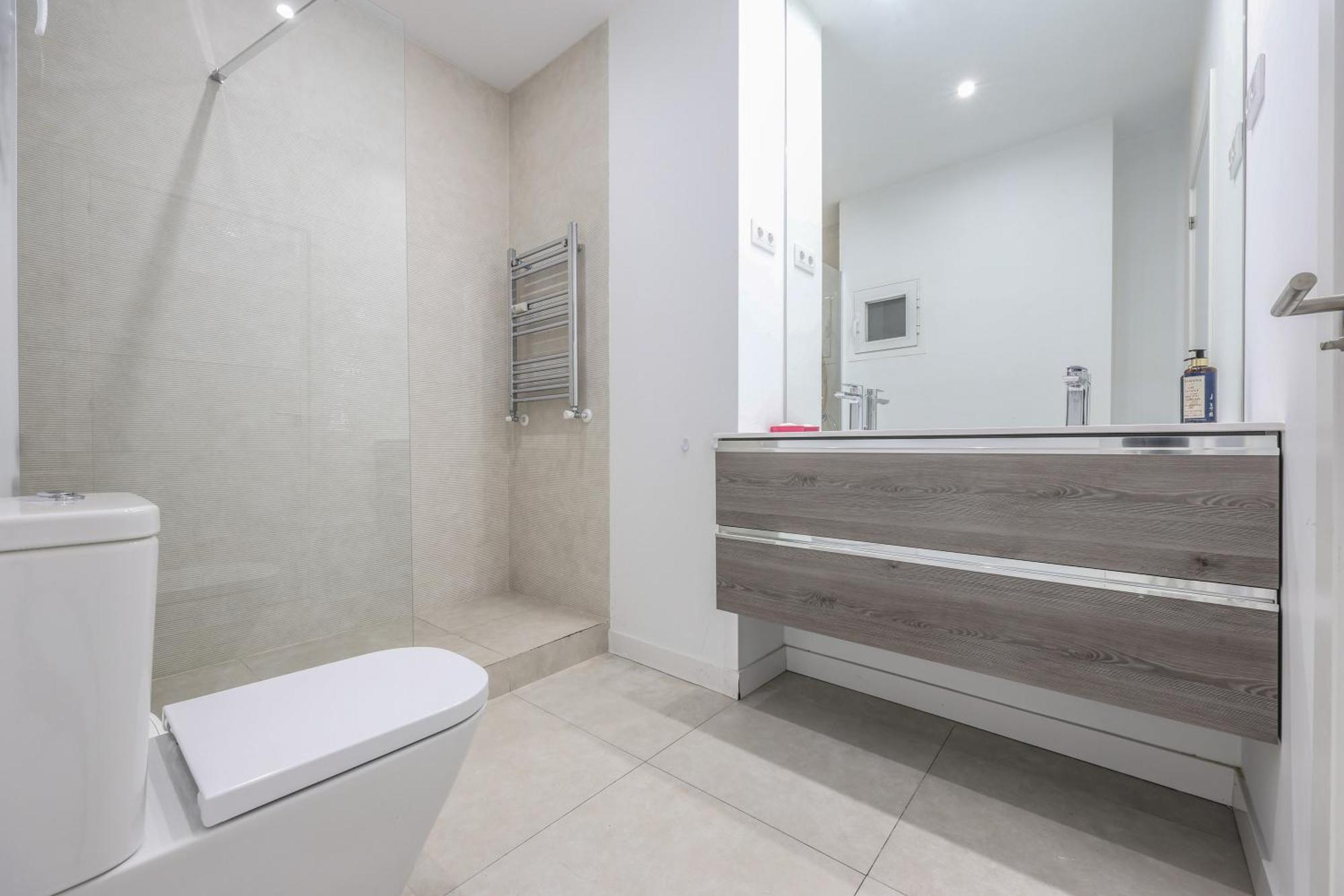 Be Coliving Madrid Centro Hotel Екстериор снимка