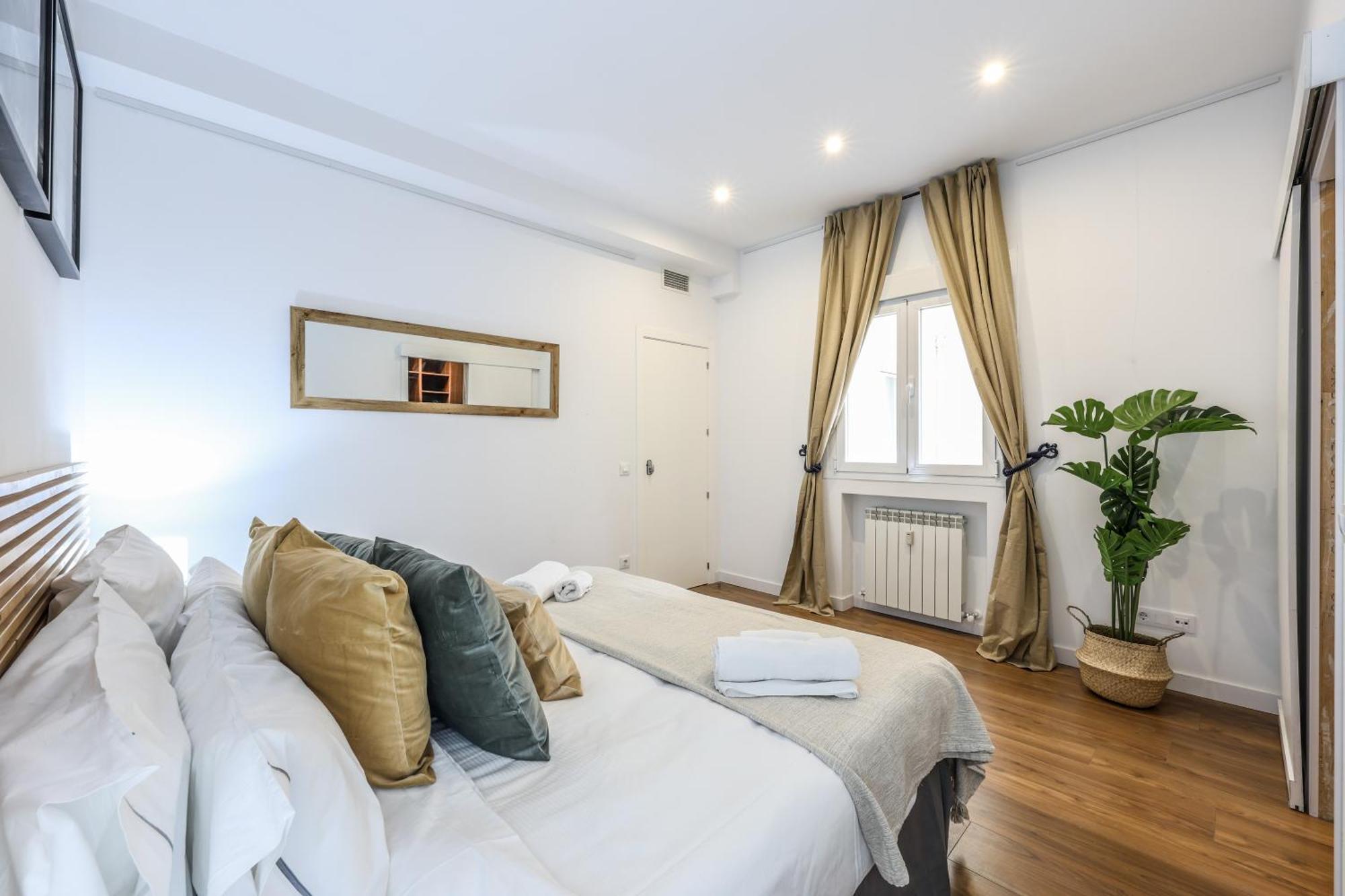 Be Coliving Madrid Centro Hotel Екстериор снимка